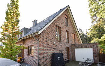 Wohlfühl-Idylle in Angermund: Zauberhaftes EFH! Umlaufendes Gartenrefugium mit altem Baumbestand!