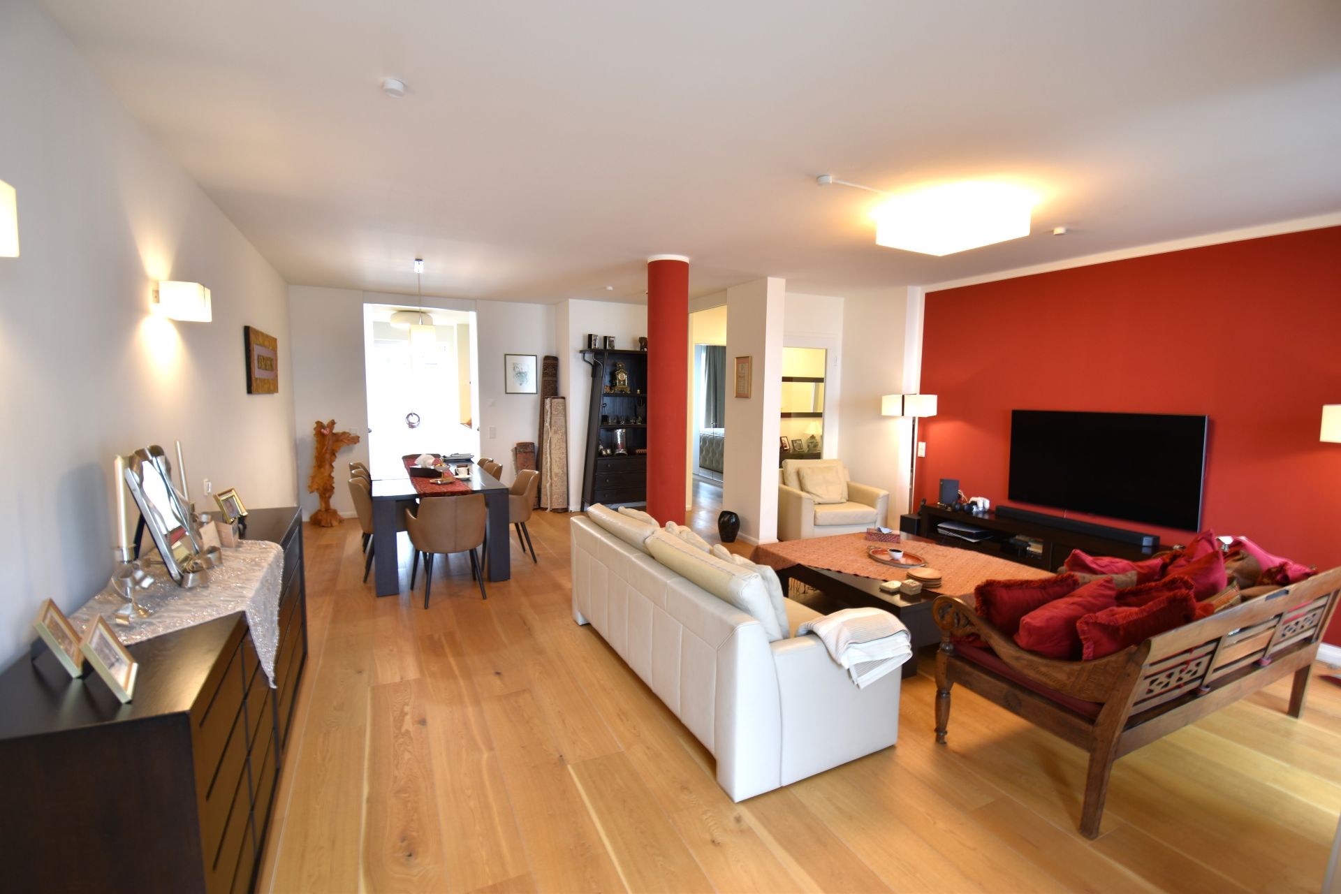 Düsseldorf 4Zimmer City-Wohnung mit Balkon