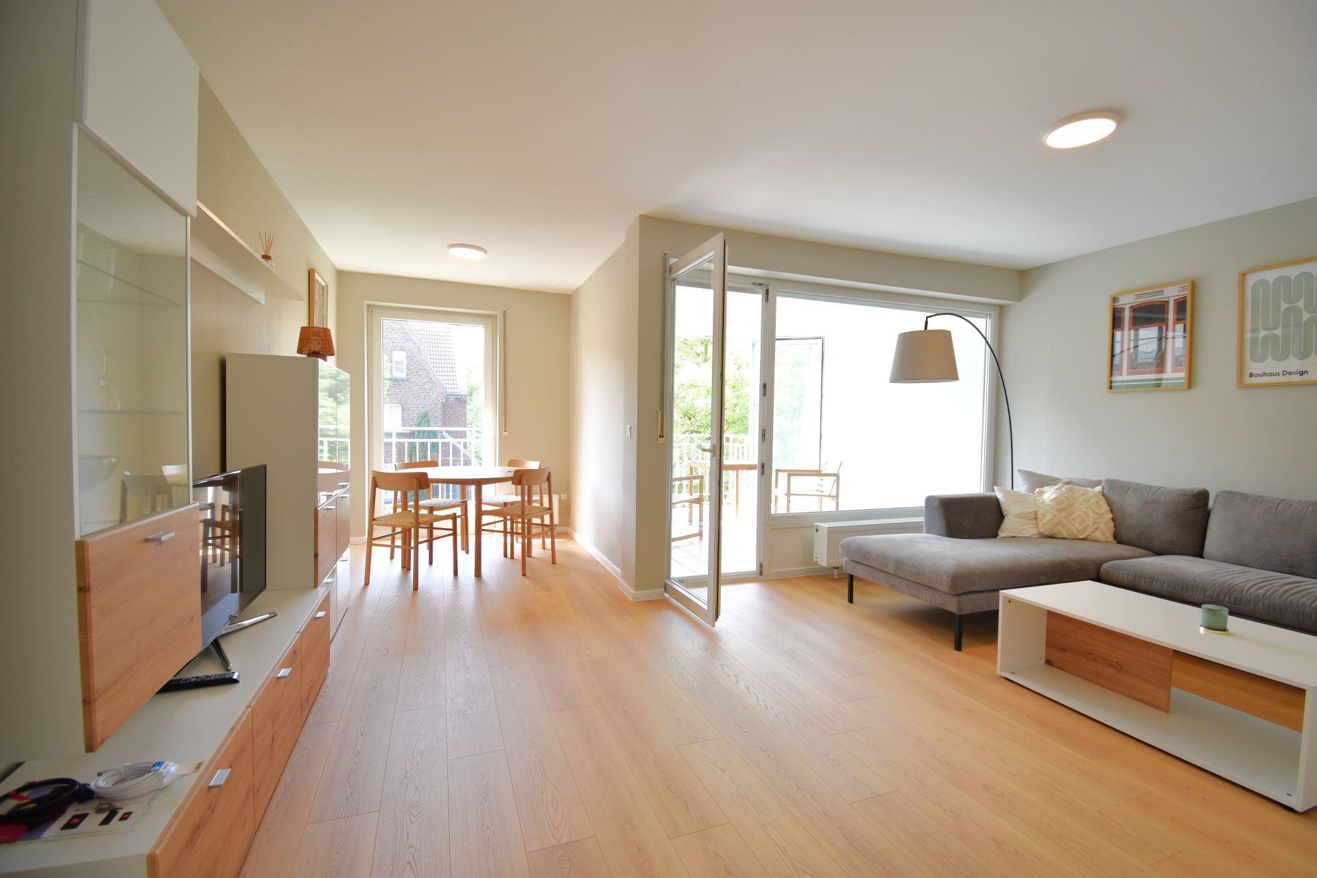 Düsseldorf 4Zimmer City-Wohnung mit Balkon